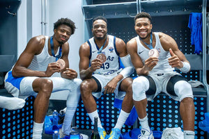 «Τρία αδέρφια από τα Σεπόλια»: Η συγκινητική ανάρτηση του Κώστα Αντετοκούνμπο