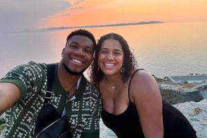 Συγκλονίζει η σύζυγος του Αντετοκούνμπο, Μαράια Ριντλσπρίγκερ: «Έχω επιλόχειο κατάθλιψη»