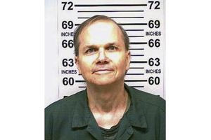 Απορρίφθηκε για 14η φορά η αίτηση αποφυλάκισης του δολοφόνου του Τζον Λένον