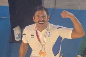 Ο Αντώνης Τσαπατάκης κέρδισε το χάλκινο μετάλλιο και το αφιέρωσε στο «αργυροπούλι» του