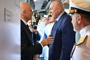 Μνημόνιο για τη ναυτική συνεργασία Ελλάδας – Ιταλίας και συμφωνία για 2+2 φρεγάτες FREMM