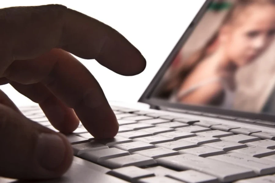 Διαιτητής της Premier League στην Αγγλία σε άσεμνο βίντεο με ανήλικο