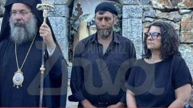 Βαγγέλης Γιακουμάκης: Παντρεύτηκε η αδελφή του στο εκκλησάκι που χτίστηκε στη μνήμη του