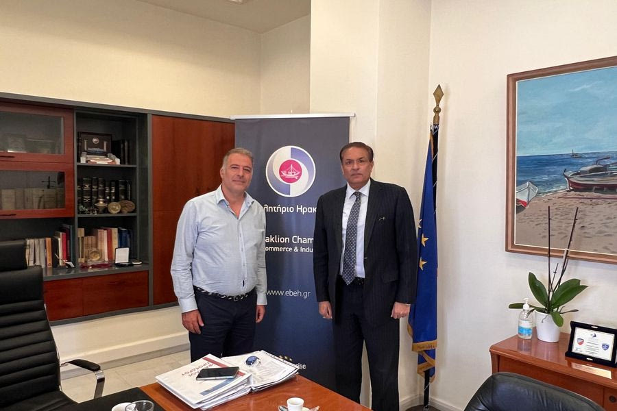 Ο Πρέσβης του Πακιστάν στο Επιμελητήριο Ηρακλείου
