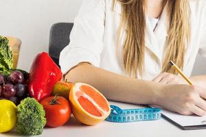 Εμμηνόπαυση: Άλλαξε τη διατροφή σου και νιώσε καλύτερα