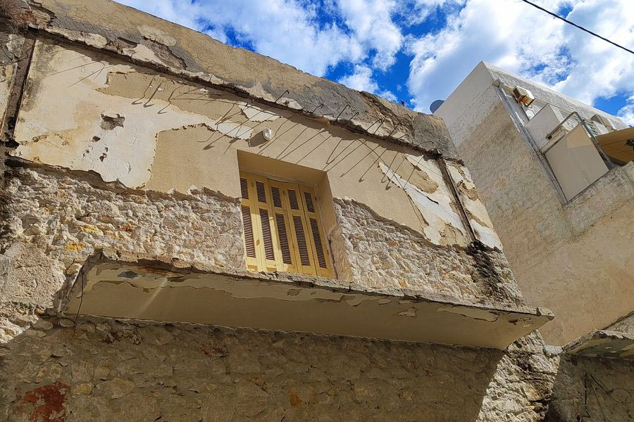 Ετοιμόρροπα: 210 καταγγελίες πολιτών το τελευταίο τρίμηνο