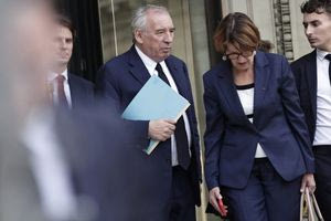 Την παραίτησή του στον Μακρόν υπέβαλε ο Μπαϊρού – Οι υποψήφιοι για την διαδοχή του