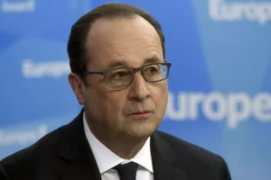 Γαλλία: O πρώην πρόεδρος Φρανσουά Ολάντ τάσσεται υπέρ της φορολόγησης του μεγάλου πλούτου