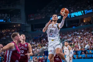 Ευρωμπάσκετ 2025: Η Λιθουανία αντίπαλος της Ελλάδας στους “8” εφόσον αποκλείσει το Ισραήλ