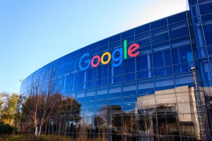 Google: Ιστορική «νίκη» της στη δίκη για μονοπώλιο