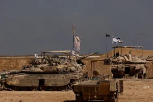 Το Ισραήλ ανέπτυξε άρματα μάχης βαθιά μέσα στην Γάζα: «Μας ανάγκασαν να φύγουμε από τα σπίτια μας» λένε κάτοικοι