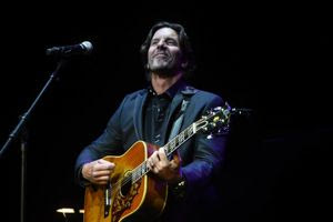 Μπρετ Τζέιμς: Νεκρός σε αεροπορικό δυστύχημα ο βραβευμένος με Grammy μουσικοσυνθέτης