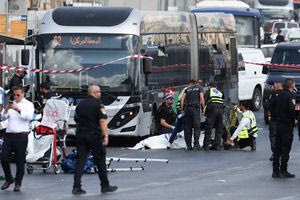 Ιερουσαλήμ: Έξι αθώα θύματα από πυροβολισμούς Παλαιστίνιων σε στάση λεωφορείου