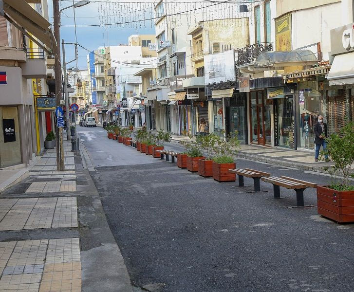 Περισσότερους πεζόδρομους φέρνει στο Ηράκλειο η ανάπλαση της Καλοκαιρινού – Τι αλλάζει