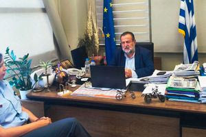 Εθιμοτυπική επίσκεψη στο Δήμαρχο Μινώα Πεδιάδας από τη νέα Διοικήτρια του Αστυνομικού Τμήματος