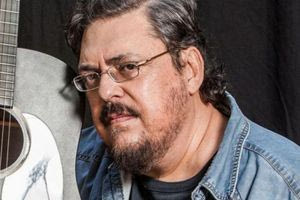 Λαυρέντης Μαχαιρίτσας: Παντρεύεται η κόρη του με τους Τσακνή-Ζουγανέλη να τη συνοδεύουν στην εκκλησία