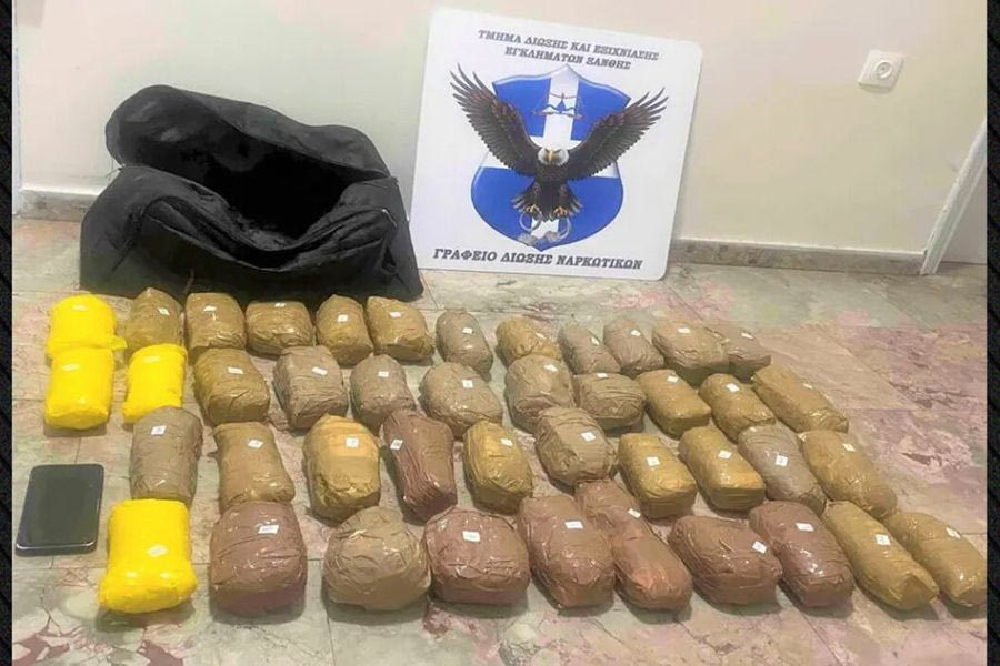 Φλώρινα: Συνελήφθη αλλοδαπός που μετέφερε 21,5 κιλά ηρωίνης