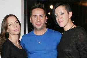 Μαζωνάκης: Η αδελφή του ξέσπασε σε κλάματα, μιλώντας για τον τραγουδιστή