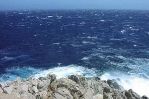 Στους 34 βαθμούς ο υδράργυρος στην Κρήτη και άνεμοι εντάσεως έως και 7 μποφόρ