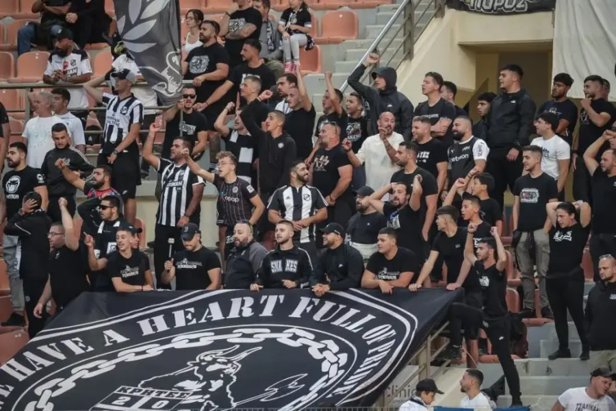 Με κόσμο ο ΟΦΗ στη Νέα Φιλαδέλφεια για τον προημιτελικό του Κυπέλλου