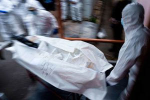 Ουκρανία: Η Ρωσία της παρέδωσε 1.000 σορούς Ουκρανών στρατιωτικών