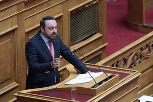 Στη Βουλή το ζήτημα του καθεστώτος για την άδεια άσκησης επαγγέλματος διπλωματούχων μηχανικών, από τον Φραγκίσκο Παρασύρη