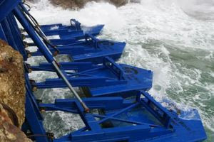 Λος Άντζελες: Πλωτήρες μετατρέπουν τα κύματα του ωκεανού σε ηλεκτρική ενέργεια