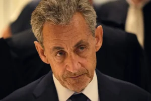 Σε VIP φυλακή ο Σαρκοζί – Κελί με μπάνιο, τηλέφωνο και τηλεόραση… με συνδρομή