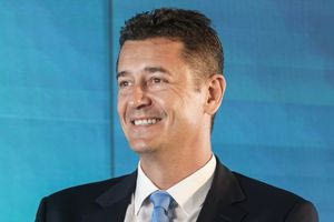 Αντώνης Σρόιτερ: «Στο σπίτι εγώ είμαι ο βοηθός. Μου λένε τι δουλειές πρέπει να κάνω»