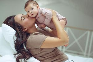 Μητρότητα: Τι αλλάζει για τις εγκύους – Νέα ρύθμιση για το επίδομα κυοφορίας και λοχείας