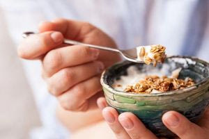 5 «άγνωστα» superfoods που ευνοούν τη μακροζωία και τα τρώμε ήδη