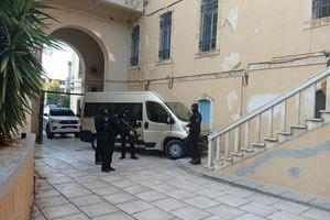 Χανιά: Ολοκληρώθηκε η πρώτη φάση των απολογιών για την εγκληματική οργάνωση – Δέκα άτομα αφέθηκαν ελεύθερα, έξι προφυλακίστηκαν