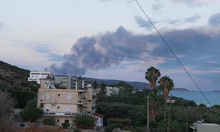 Χανιά: Φωτιά στο εργοστάσιο της ΔΕΔΙΣΑ στο Ακρωτήρι