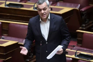 Μελέτη για μέσο σταθερής τροχιάς στην Κρήτη ζητάει ο Χάρης Μαμουλάκης