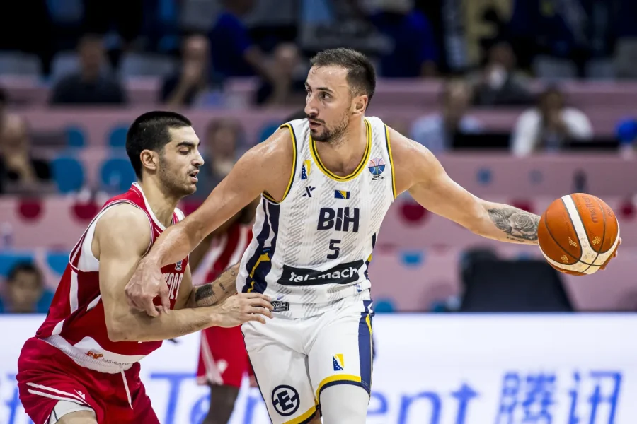 Ευρωμπάσκετ 2025: Στους “16” η Βοσνία, στην …πρίζα η Ισπανία