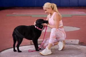 Καρολίνα Πελενδρίτου: Μου ζήτησε συγγνώμη ο οδηγός ταξί – Με τον σκύλο οδηγό έχουμε σχέση ζωής