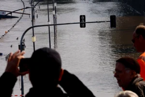 Ρουμανία: Σε κόκκινο συναγερμό λόγω των βροχοπτώσεων