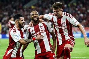 “Καθάρισε” εύκολα την ΑΕΚ ο Ολυμπιακός στο ντέρμπι – Η βαθμολογία της Super League