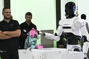 Αυτές οι επιχειρήσεις σε πληρώνουν για να… διπλώνεις ρούχα – Ο απίστευτος λόγος