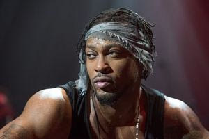 D’Angelo: Πέθανε ο βραβευμένος σταρ της σόουλ σε ηλικία 51 ετών έπειτα από μάχη με τον καρκίνο