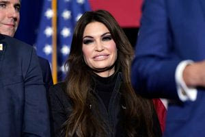 Έρχεται η Κίμπερλι Γκίλφοϊλ: Πότε θα συναντηθεί με Τασούλα – Μητσοτάκη, το πρόγραμμα της εβδομάδας