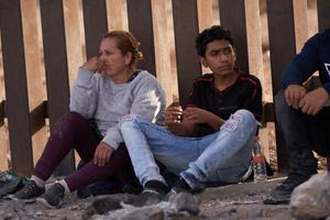 2.500 δολάρια για να φύγουν: Το νέο σχέδιο Τραμπ για ανήλικους μετανάστες