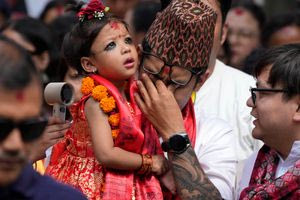 Νεπάλ: Ένα κοριτσάκι μόλις δύο ετών επιλέχθηκε ως η νέα ζωντανή θεά