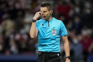 Διαιτητές Super League: Ο Ζίμπερτ στο Ολυμπιακός – Αρης, Πολυχρόνης στο Αστέρας-ΟΦΗ