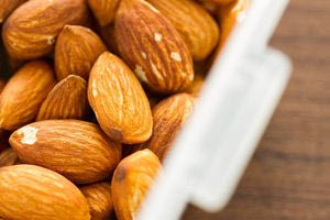 Χοληστερόλη: Πέντε τροφές που μειώνουν την LDL σε 3 μήνες