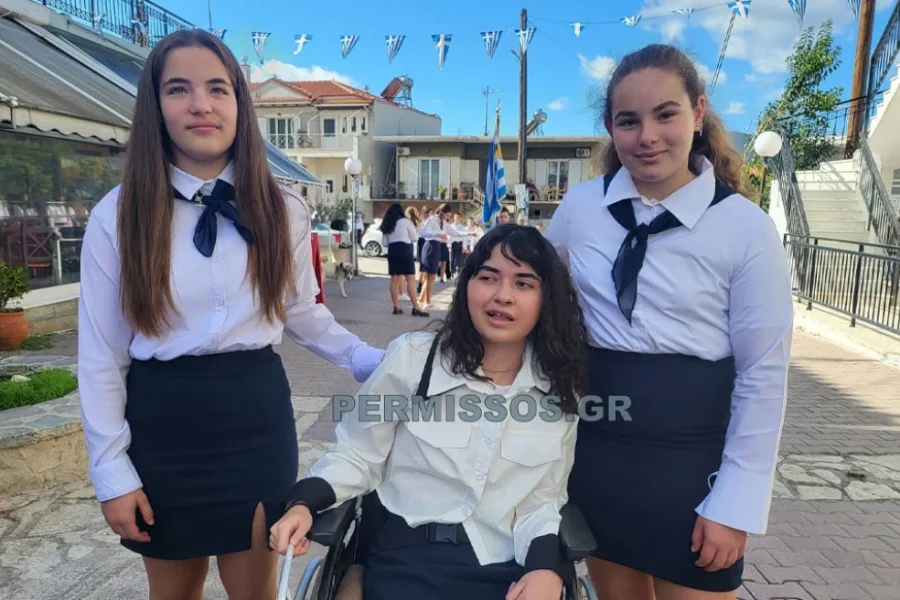 28η Οκτωβρίου: Παρέλασε η μικρή Αλεξία 6 χρόνια μετά τον βαρύτατο τραυματισμό της στο κεφάλι από αδέσποτη σφαίρα