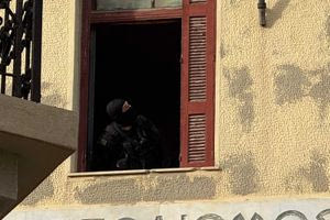 (ΦΩΤΟ) «Έφοδος» στον Ευαγγελισμό: Συνελήφθησαν έξι άτομα για την επίθεση στον Βορίδη