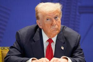 Αποφασισμένος να λήξει τον πόλεμο της Ουκρανίας ο Τραμπ – Χείρα φιλίας στον Σι Τζινπίνγκ