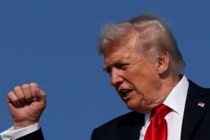 Απόλυτη στήριξη Τραμπ στο Ισραήλ: «Δεν κινδυνεύει η εκεχειρία στη Γάζα»