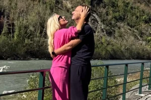 Η Ελένη Μενεγάκη γιόρτασε τα 56α γενέθλιά της